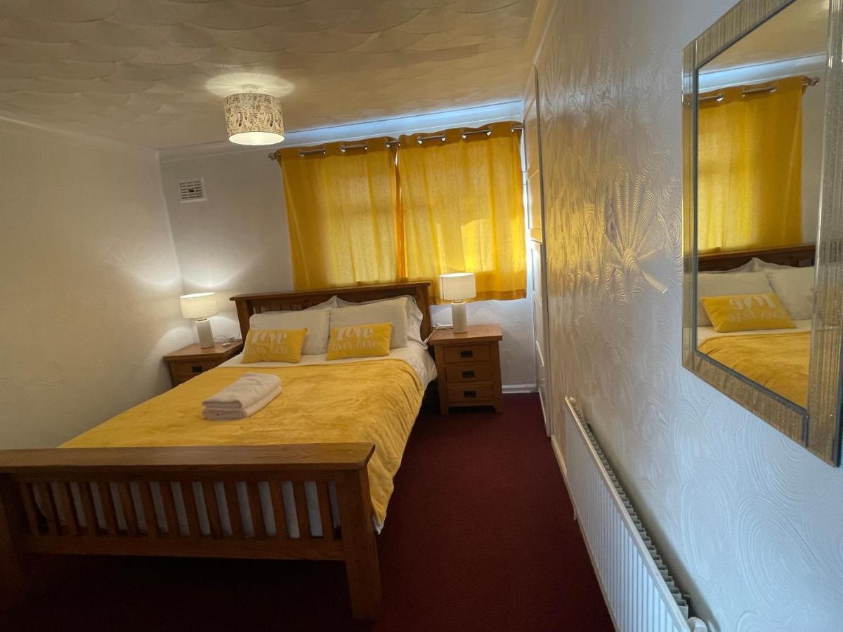 Holiday Home Cardiff City Sleeps 7 Exterior foto