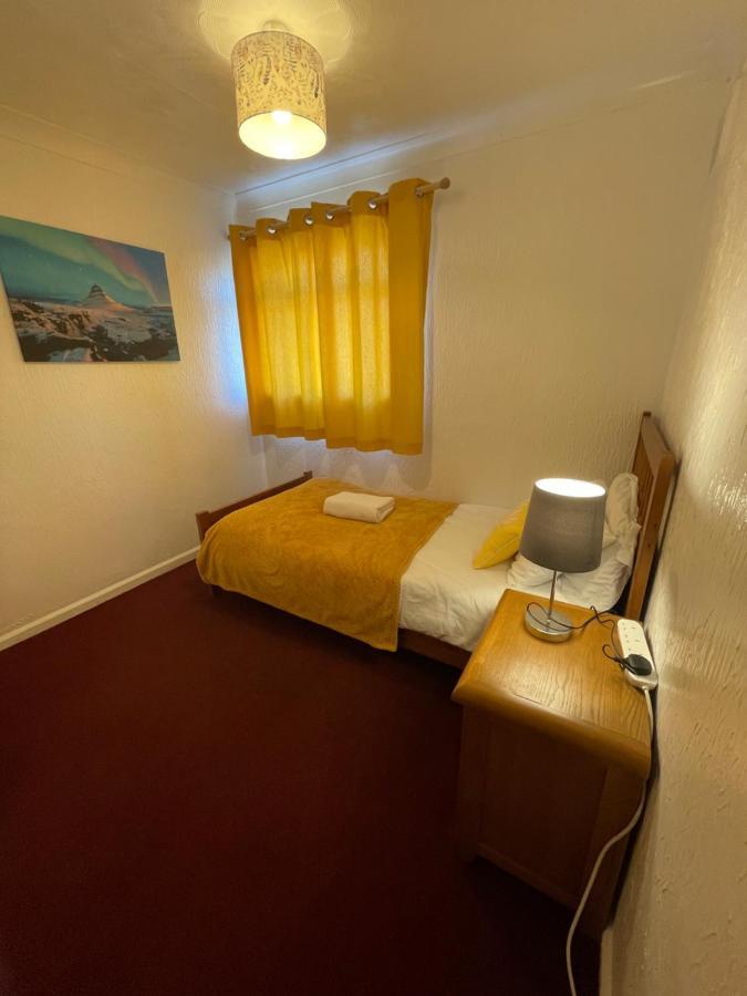 Holiday Home Cardiff City Sleeps 7 Exterior foto